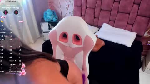 Snapshot of yelena_mutiz chatting on December 4, 2024, 8:51 pm yelena online show from December 4, 2024, 8:51 pm