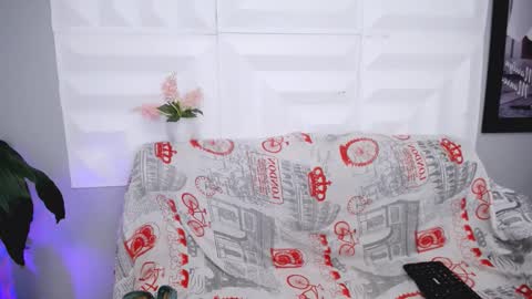 Snapshot of yemfairymcry chatting on December 19, 2025, 2:46 pm YEM online show from December 19, 2025, 2:46 pm