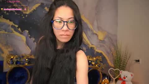 yennstar online show from March 7, 2026, 8:39 pm