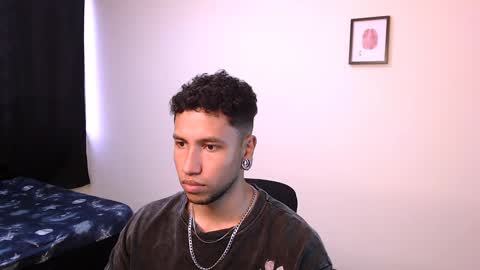 Yeff ind. model  online show from December 10, 2024, 10:26 pm