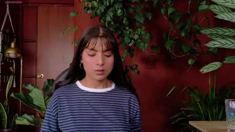 yeriawaddell  online show from June 2, 2026, 10:23 pm