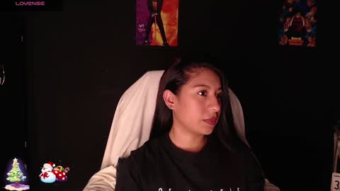 Yesi online show from January 3, 2025, 2:51 pm