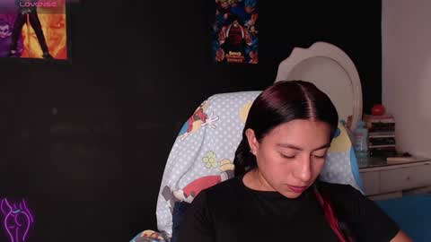 Yesi online show from January 31, 2025, 8:12 pm