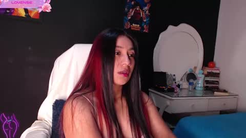 Yesi online show from February 12, 2025, 3:05 pm