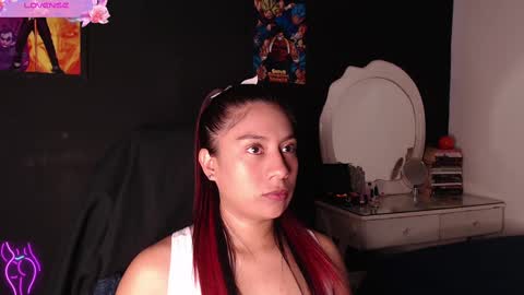 Yesi online show from February 18, 2025, 2:27 pm