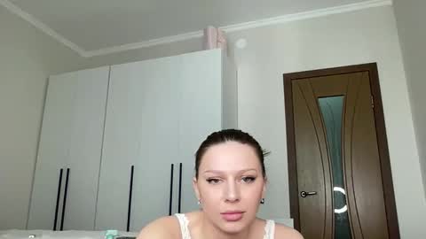 Snapshot of yes_baby_shine chatting on February 17, 2026, 7:27 am Eva online show from February 17, 2026, 7:27 am