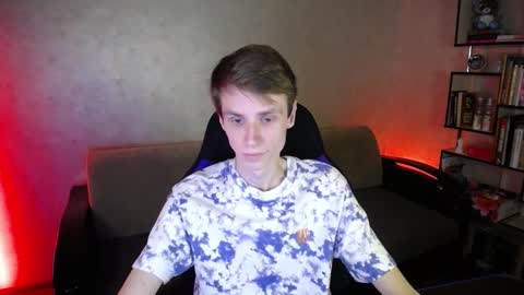 Snapshot of yes_cute_boy_ chatting on October 1, 2025, 6:14 pm Eden online show from October 1, 2025, 6:14 pm