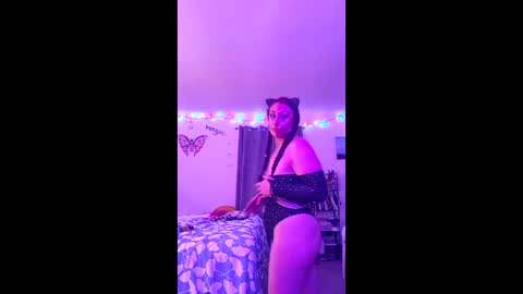 yesdaddy576415 online show from April 17, 2026, 7:00 am