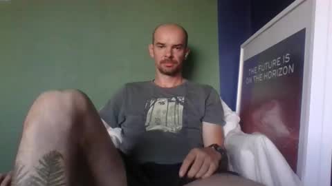 yewloo online show from September 21, 2025, 4:08 pm