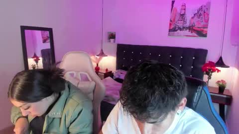 Yiing and yang online show from October 9, 2025, 7:23 pm
