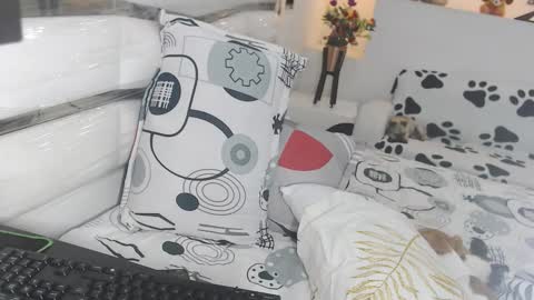 YINAROSS online show from March 15, 2026, 10:49 pm