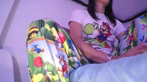 Yiny online show from January 6, 2025, 1:19 pm