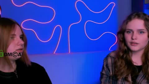 Ylia online show from April 7, 2026, 2:06 pm