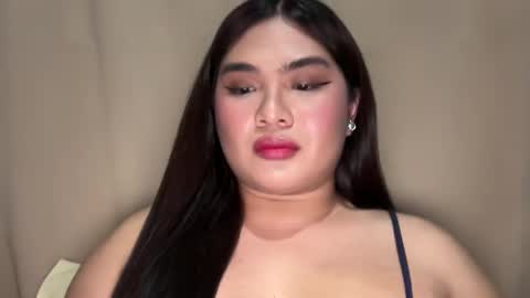 Snapshot of yllanahard chatting on December 19, 2024, 7:40 pm yllana love online show from December 19, 2024, 7:40 pm