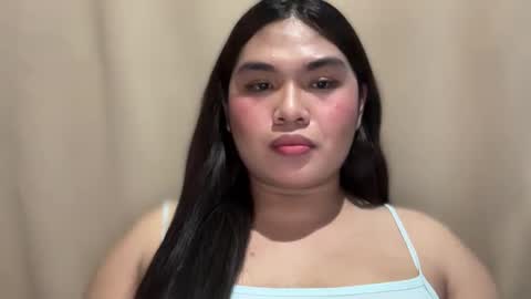 Snapshot of yllanahard chatting on December 24, 2024, 10:39 pm yllana love online show from December 24, 2024, 10:39 pm