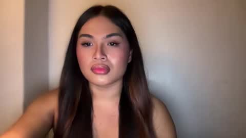 Snapshot of yllanahard chatting on June 10, 2026, 10:19 pm yllana love online show from June 10, 2026, 10:19 pm