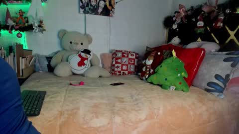 lucy online show from December 17, 2025, 4:51 am