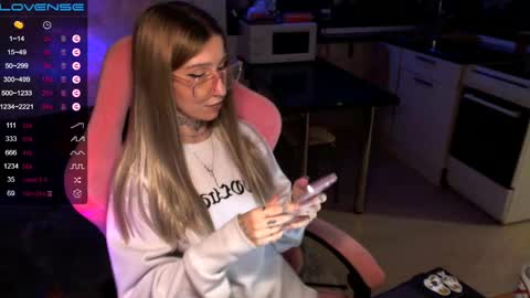     online show from December 9, 2024, 3:40 am