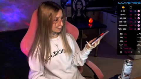     online show from December 11, 2024, 6:47 am