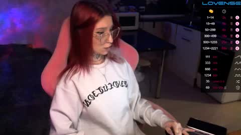     online show from December 19, 2024, 9:06 pm