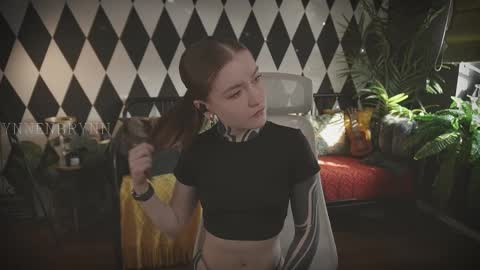 ynnenbrynn online show from March 10, 2025, 4:49 am