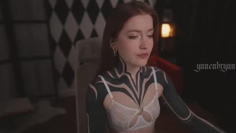 ynnenbrynn online show from September 12, 2025, 7:19 am