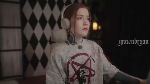 ynnenbrynn online show from October 10, 2025, 7:18 am