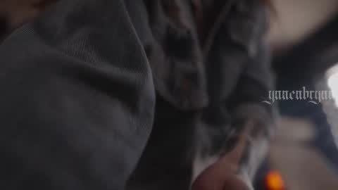 ynnenbrynn online show from October 18, 2025, 6:48 am