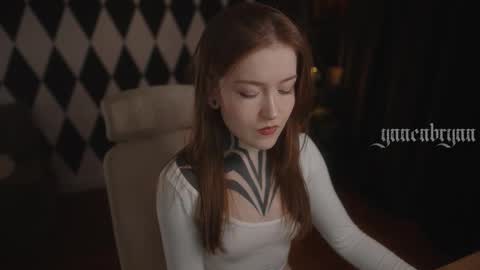 ynnenbrynn online show from November 6, 2025, 10:27 am