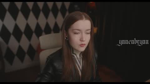 ynnenbrynn online show from November 18, 2025, 7:24 am