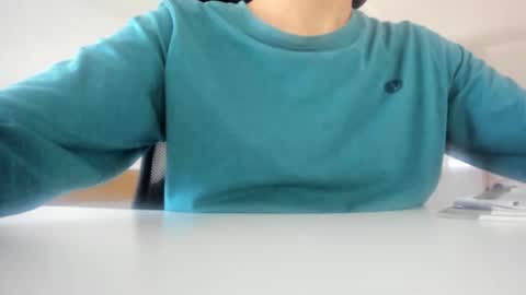 Snapshot of yoda130305 chatting on September 19, 2025, 1:23 pm yoda130305 online show from September 19, 2025, 1:23 pm