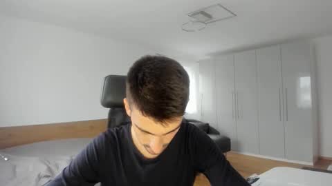 Snapshot of yoda130305 chatting on November 9, 2025, 2:59 pm yoda130305 online show from November 9, 2025, 2:59 pm