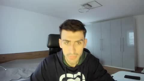 Snapshot of yoda130305 chatting on February 19, 2026, 4:36 pm yoda130305 online show from February 19, 2026, 4:36 pm