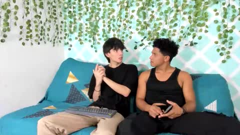 yoel_allan_hot88 online show from September 27, 2025, 7:19 pm