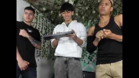 yoel_allan_hot88 online show from October 19, 2025, 1:12 pm