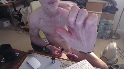 Snapshot of yogaman010173 chatting on February 13, 2025, 12:32 pm yogaman online show from February 13, 2025, 12:32 pm