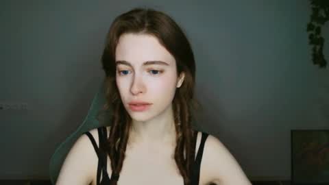 yoka_paradoxxx online show from November 12, 2025, 5:30 am