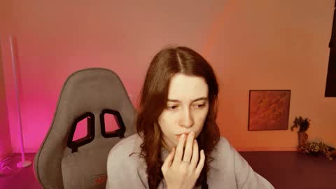 yoka_paradoxxx online show from January 14, 2026, 9:04 am