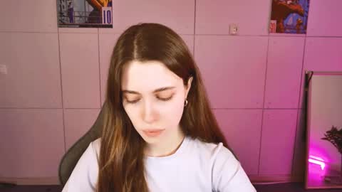 yoka_paradoxxx online show from March 15, 2026, 9:15 am