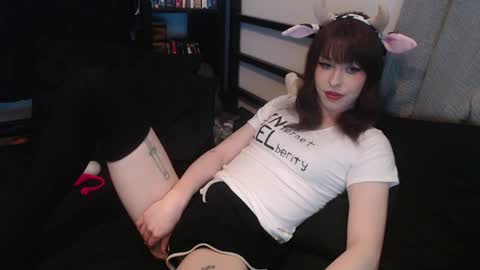 Snapshot of yokaigirl chatting on November 20, 2025, 8:52 pm Yokai Girl online show from November 20, 2025, 8:52 pm