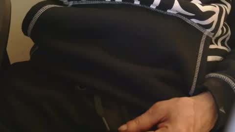 yokaxondoo online show from January 18, 2026, 7:50 pm