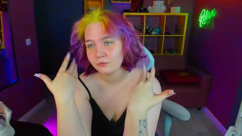 Snapshot of yoki_shizuko chatting on March 6, 2025, 8:37 pm Yoki online show from March 6, 2025, 8:37 pm