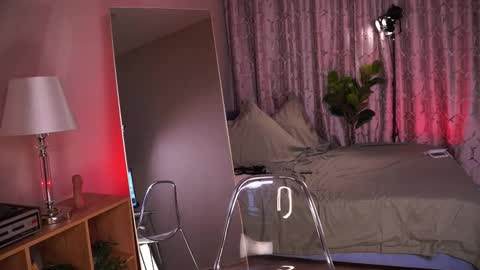 Snapshot of yokokoko__ chatting on February 4, 2026, 5:46 am Yoko online show from February 4, 2026, 5:46 am