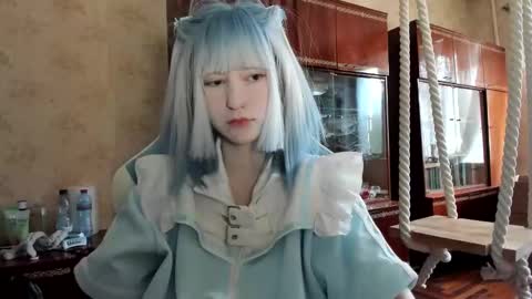 Yoonhee Kiss online show from September 10, 2025, 1:22 pm