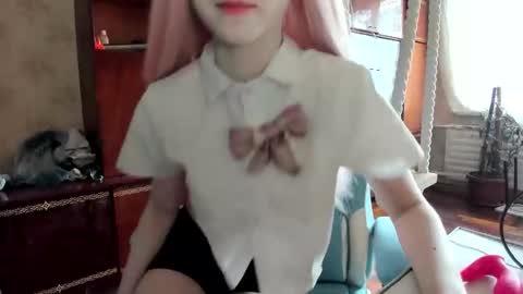 Yoonhee Kiss online show from October 16, 2025, 10:05 am