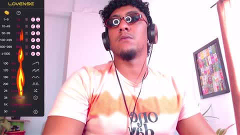 Snapshot of yosoy_enzo2020 chatting on December 10, 2024, 3:01 pm Enzo online show from December 10, 2024, 3:01 pm
