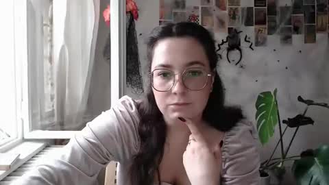 Snapshot of you_aurora chatting on October 17, 2025, 10:07 am Aurora online show from October 17, 2025, 10:07 am