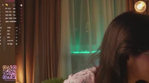 Snapshot of you_fell_in_love chatting on December 15, 2025, 7:18 pm Elizabeth brunette -- Darline blonde online show from December 15, 2025, 7:18 pm