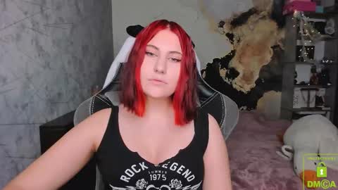 Snapshot of you_lika chatting on October 31, 2025, 3:57 pm Lika online show from October 31, 2025, 3:57 pm