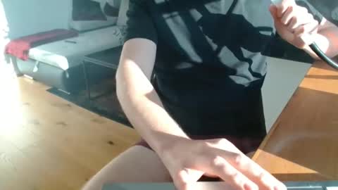 Snapshot of youboyvie chatting on December 29, 2024, 12:45 pm Rob online show from December 29, 2024, 12:45 pm